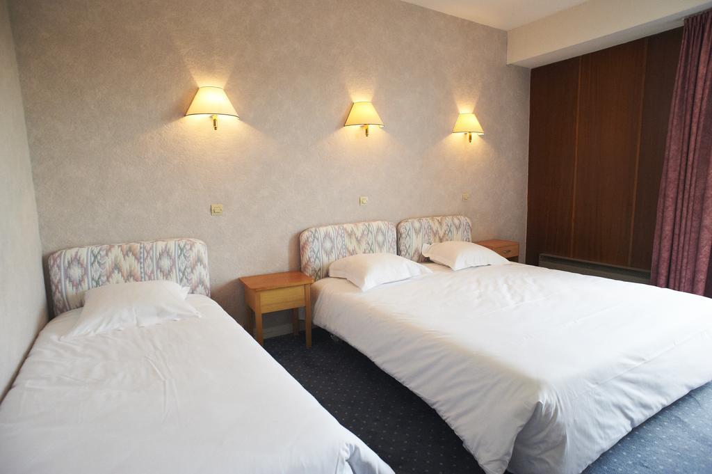 Les Ondines Hotell Les Hauts-d'Anjou Rum bild