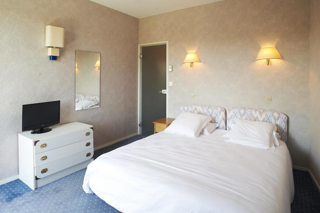 Les Ondines Hotell Les Hauts-d'Anjou Rum bild